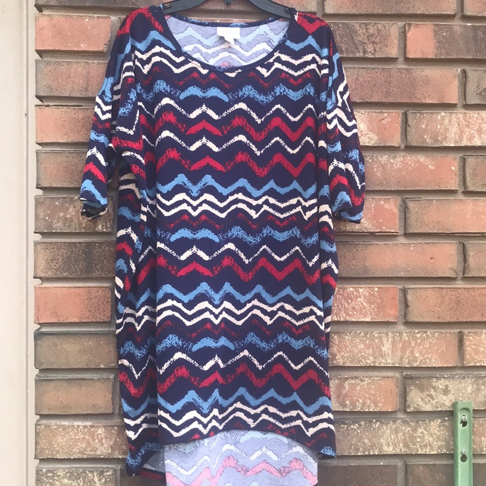 Lularoe shirt Beautiful chevron pattern